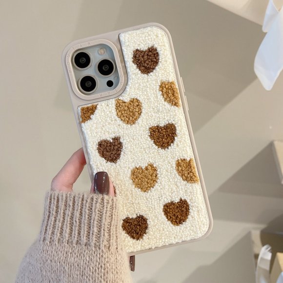 Accessories - NEW iPhone 13/12/Pro/Max Soft Love Heart Phone case